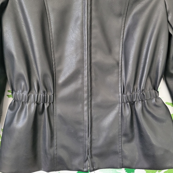 H&M Faux Leather Jacket. - Picture 4 of 8